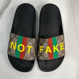 GUCCI Slides